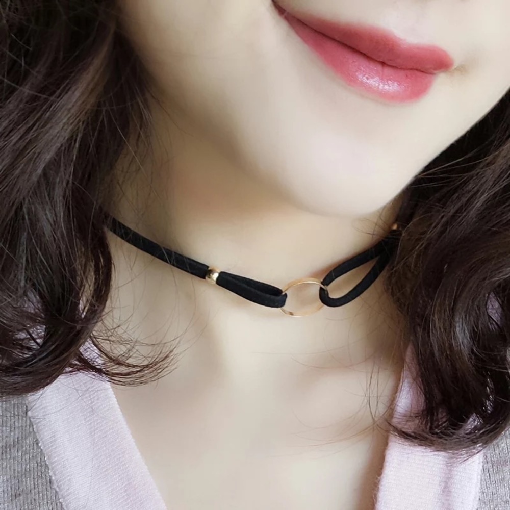 Fashion choker